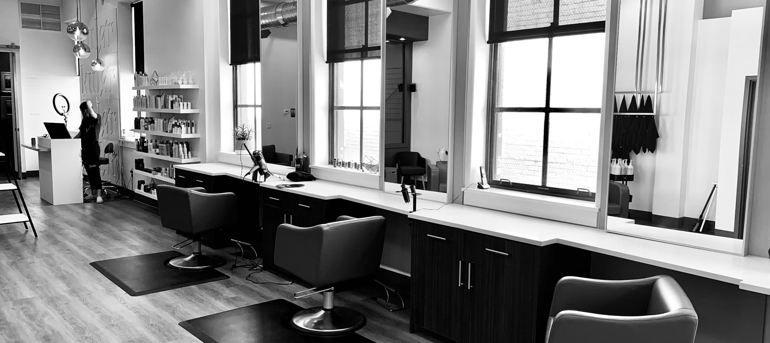 Salon Workspace